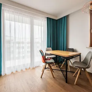 wislany-mokotow-stylish-apartment.warsawhotelspoland.com/